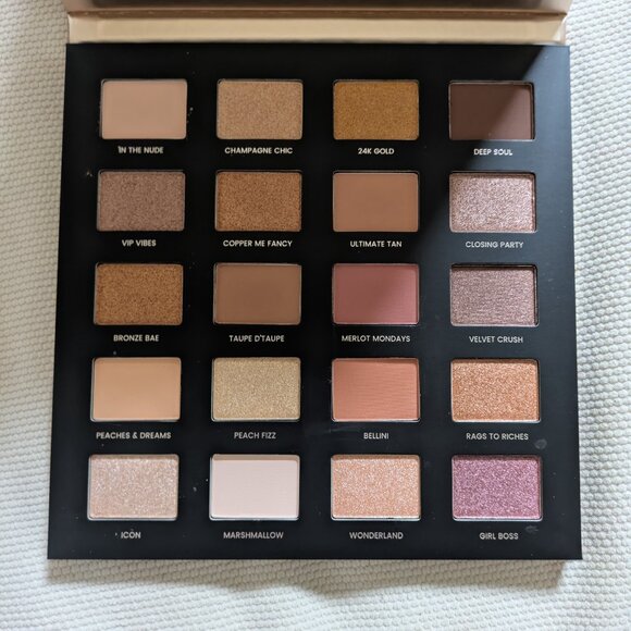 Iconic Day to Slay Eyeshadow Palette - Picture 5 of 5